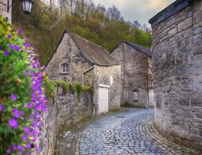 Cottage with balcony