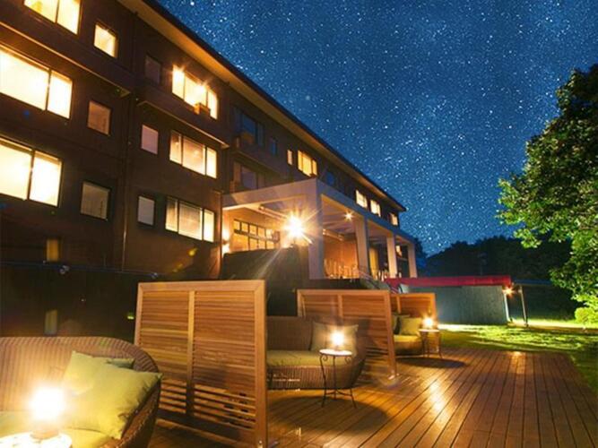 The Guernsey Hotel & Resort Over view