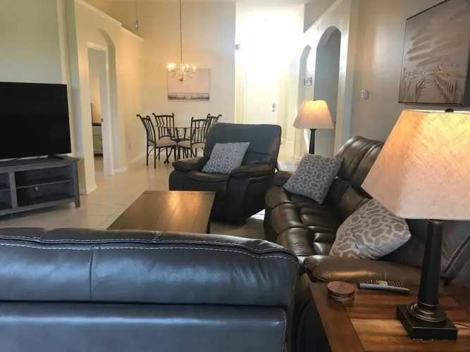 Fun & Privacy at Windsor Palms