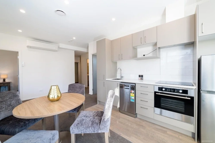 2 Bedrooms Executive Apartment