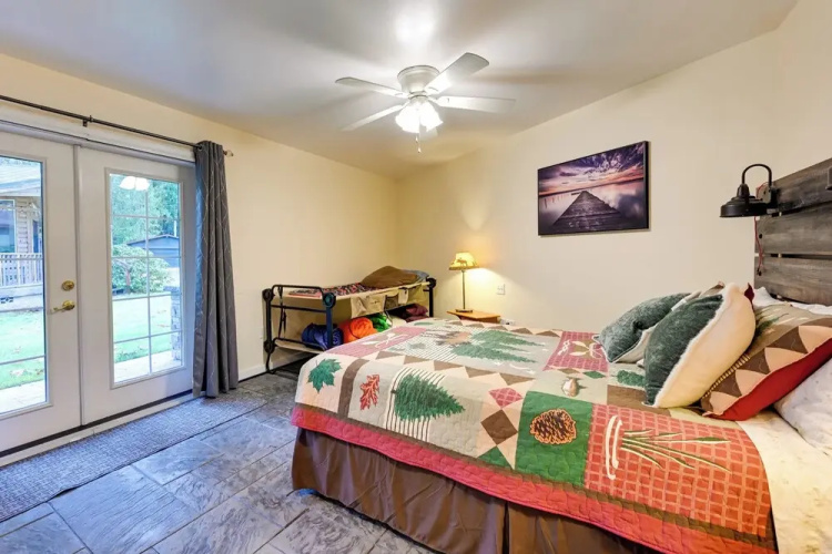 Ski, Fish & Explore: Packwood Home w/ Sauna!