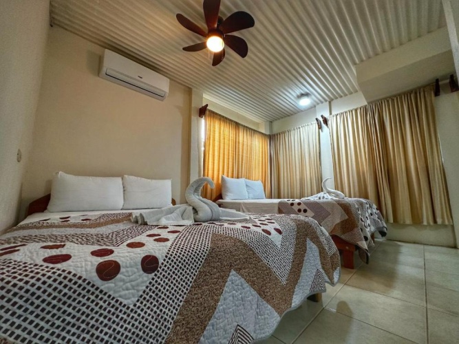 Standard Quadruple room with view