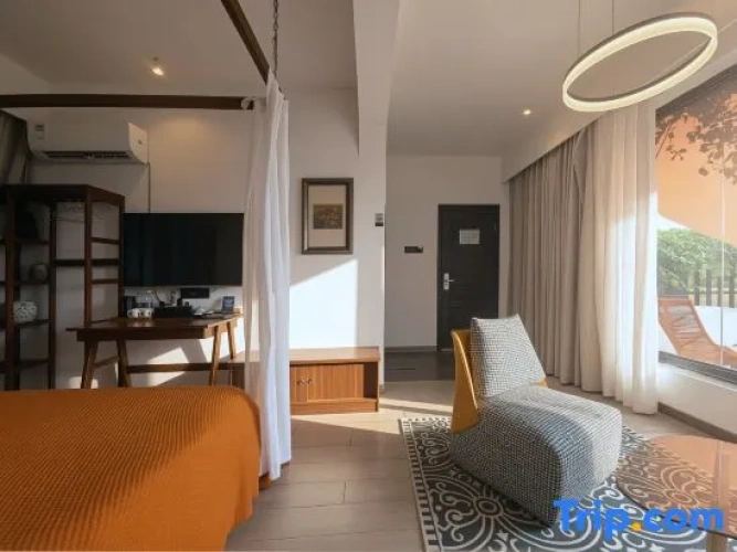 Standard Double room with view