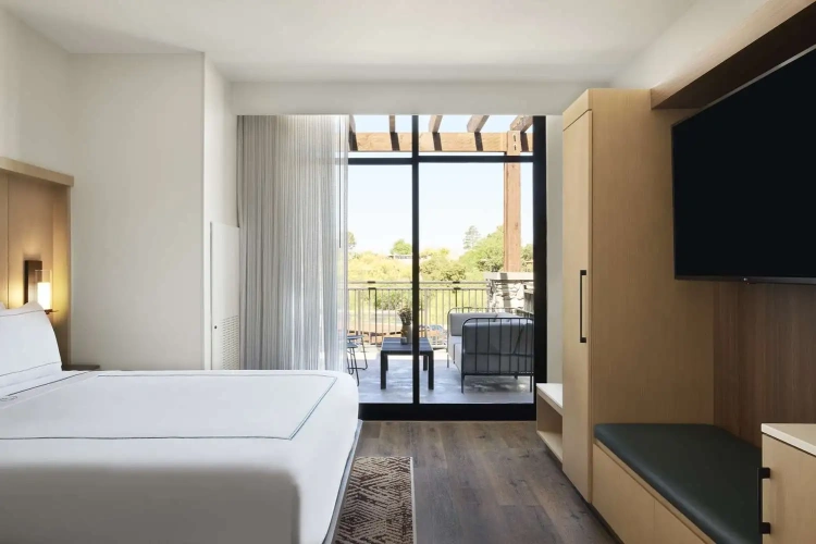 Standard Double room with balcony