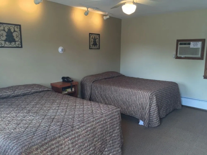 Evergreen Inn