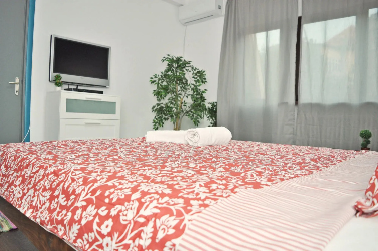 Globe Hostel
