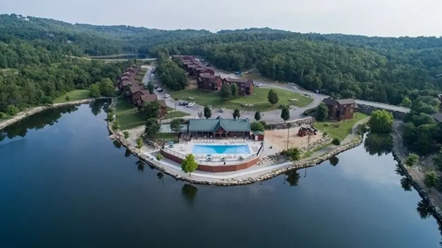 Whole In One 12 Bedroom Condo
