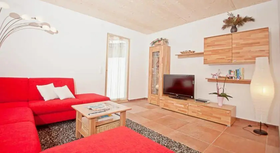 Sunny Villa