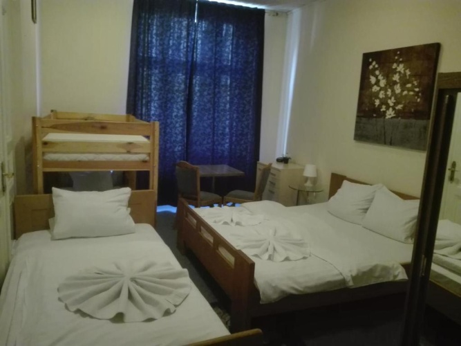 Standard Quadruple room