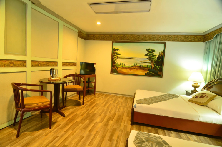 Holiday Plaza Hotel - Cebu