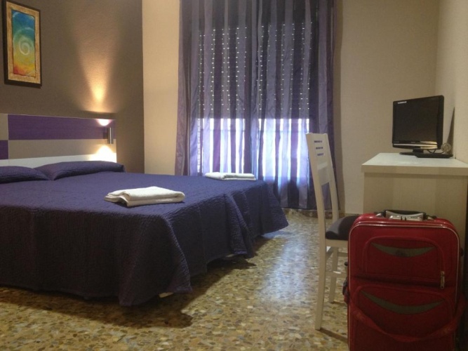 Economy Twin room