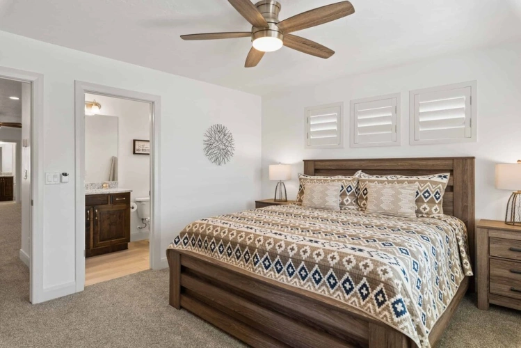 4 Bedrooms Standard room