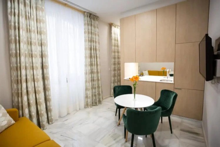 Double Basement Apartment