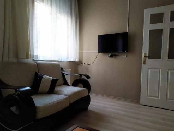 Step Apartments
