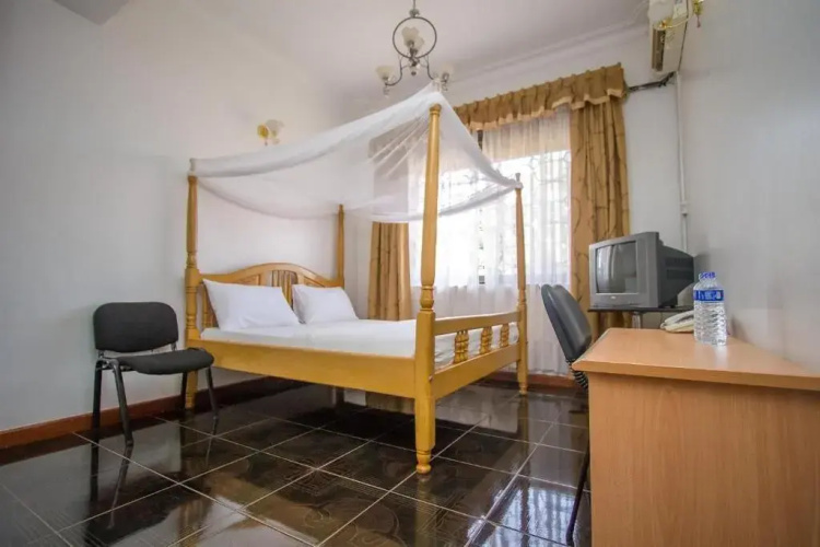 Alfa Hotel Munyonyo