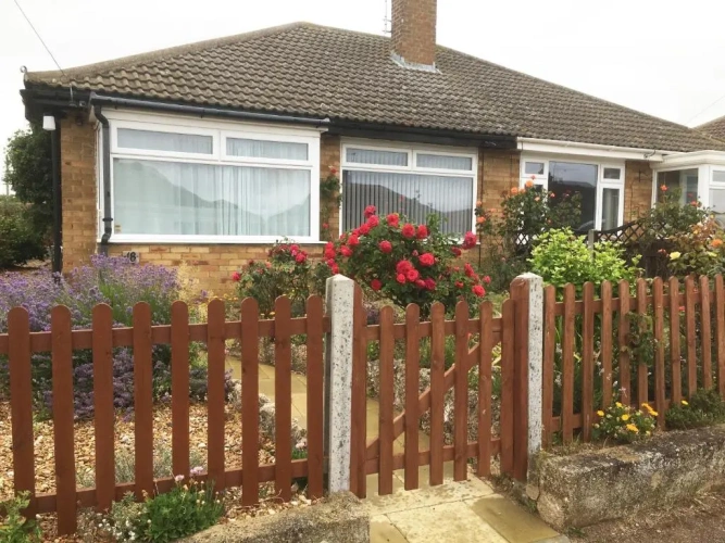 3 Bedrooms Bungalow