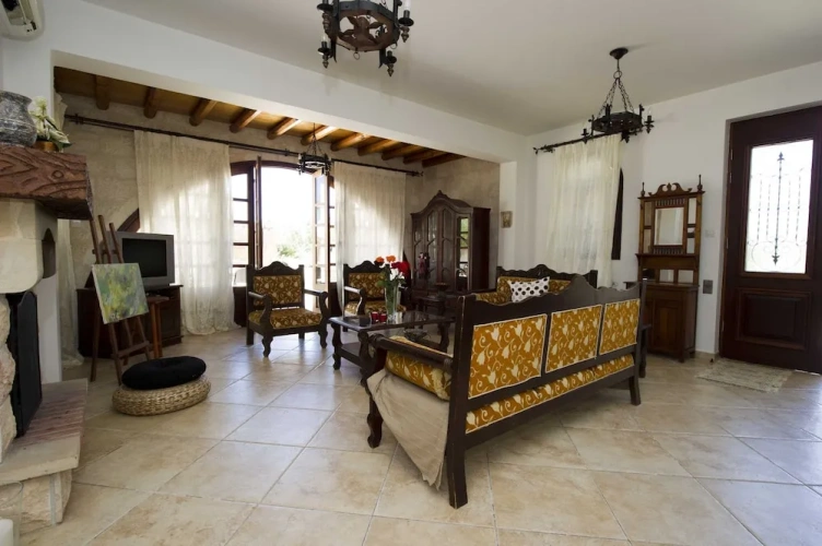 3 Bedrooms Villa