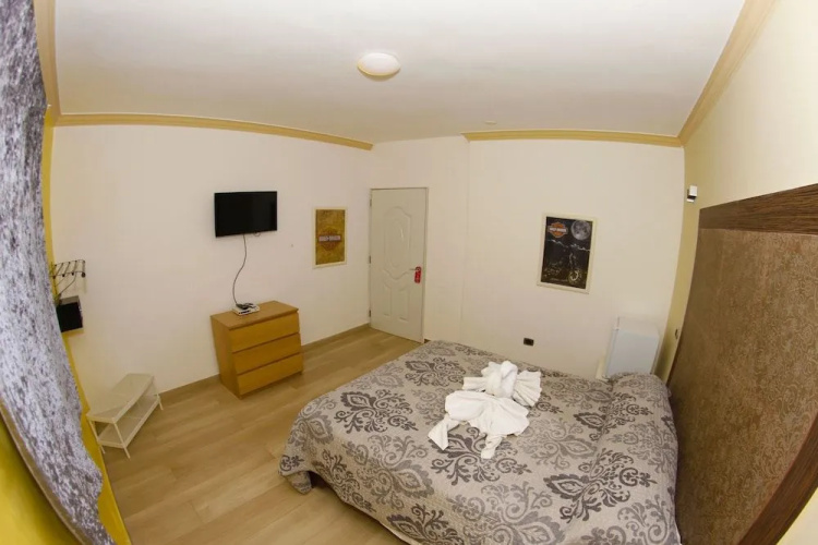 FrioHot Hotel
