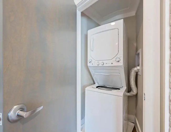 Carters Court Serene Suite