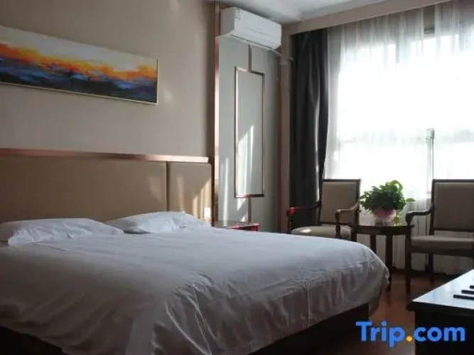 Standard Double Suite