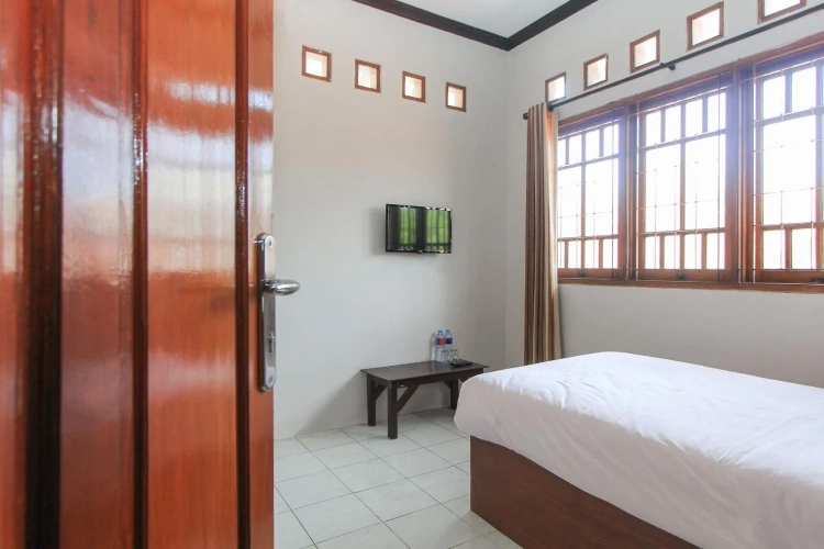 Standard Single room with view