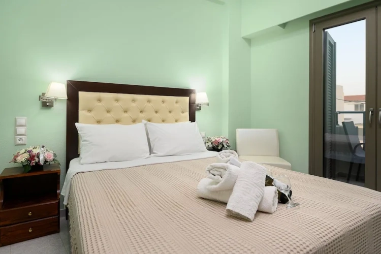 Standard Double room with balcony and with garden view