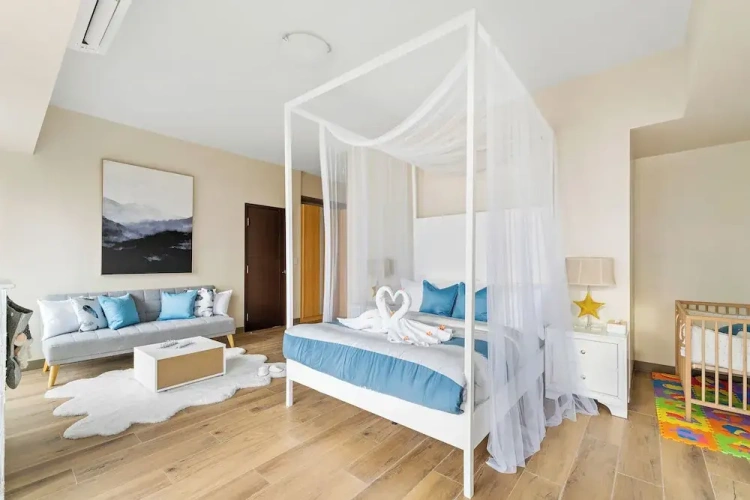 Luxury Apartment