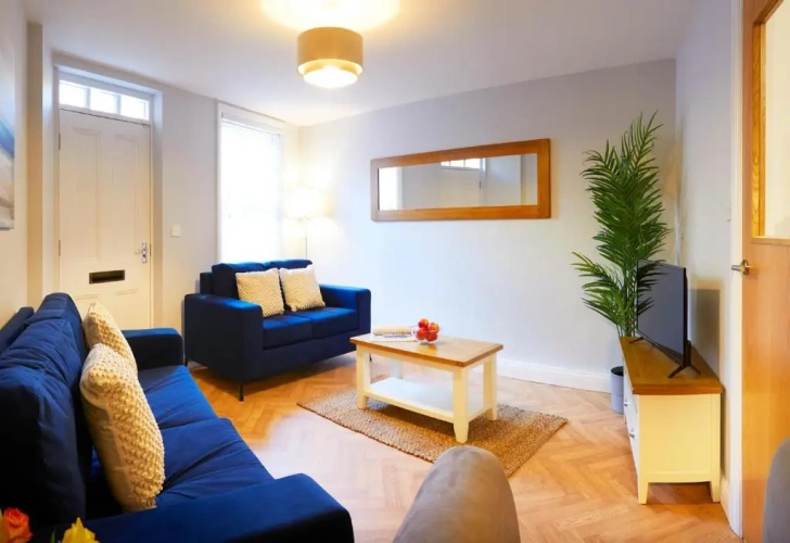 4 Bedrooms Double Cottage