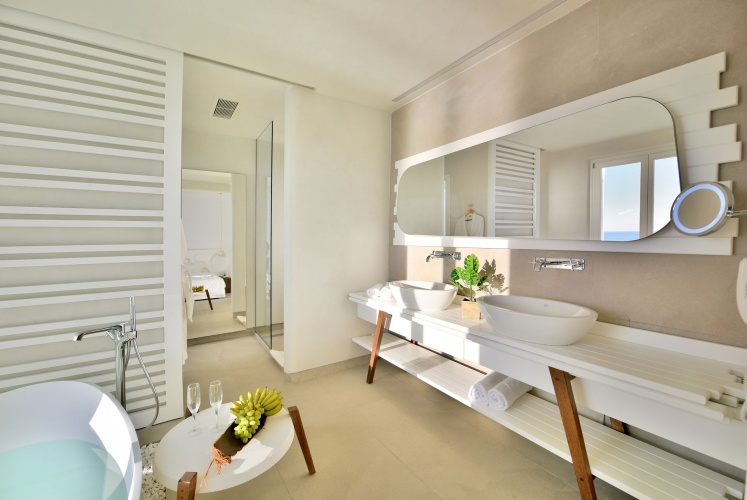 Horizon Hotel - Adults Only photo 9