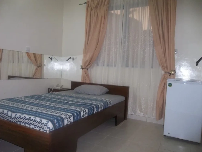 Economy room