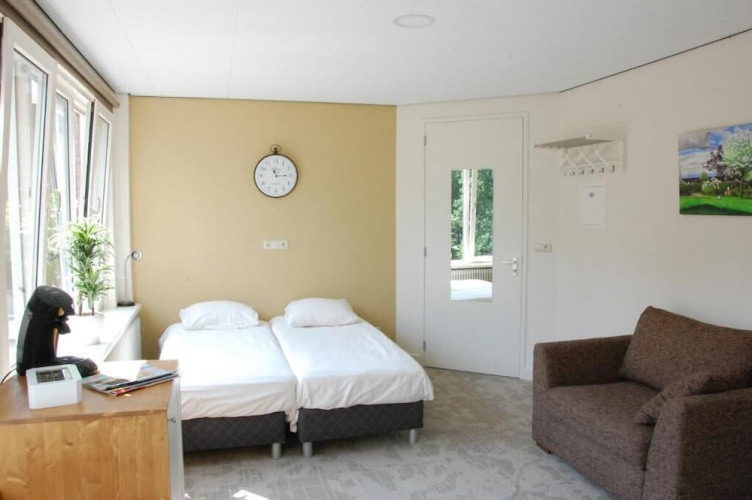 Central-Day Inn