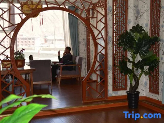 Xilaishe Hotel