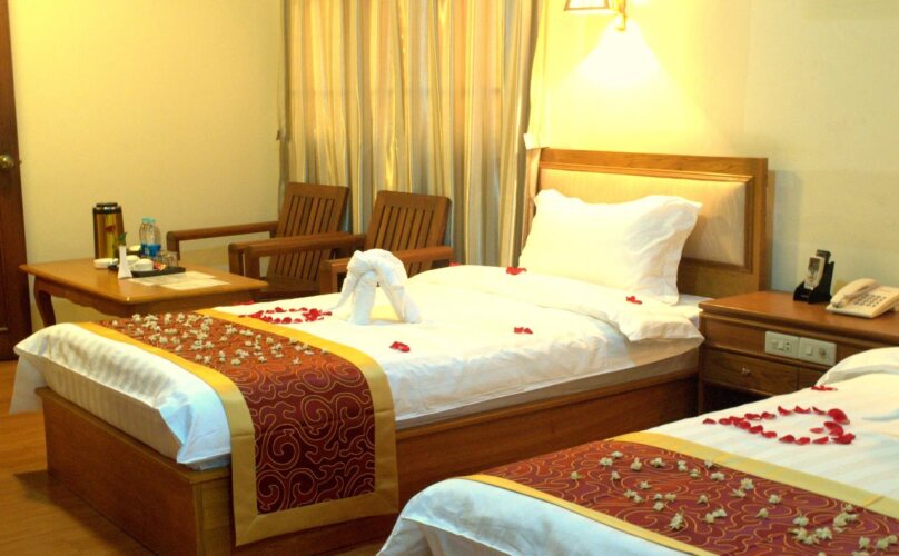 Sedona Hotel Inya Wing Over view