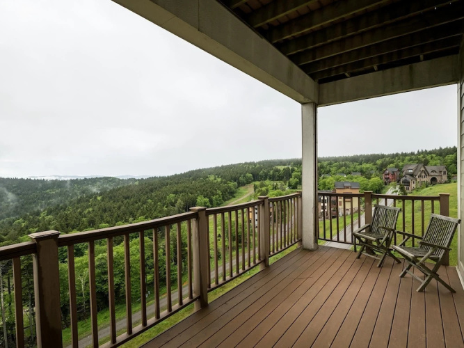 6br: Soaring Eagle 204