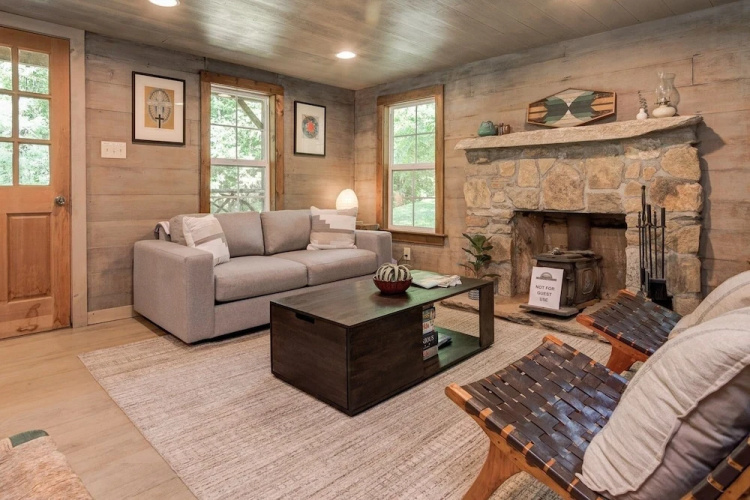 Doggett - 2 Br Cabin