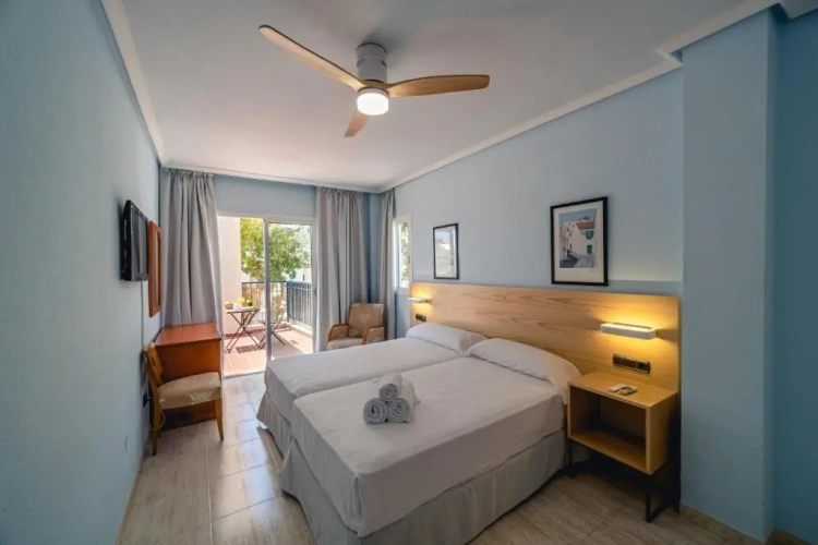 Standard Double room with balcony