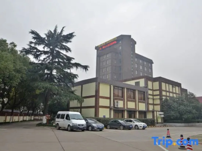 Meishan Hotel