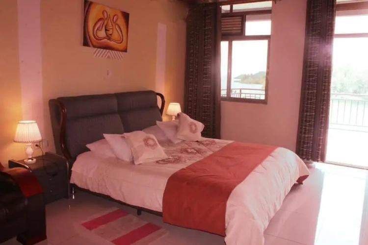 Executive Double room with balcony and with lake view