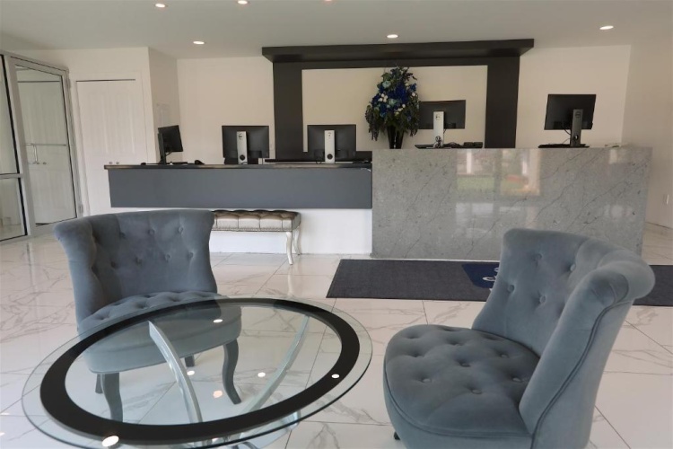 Clarion Pointe photo 14