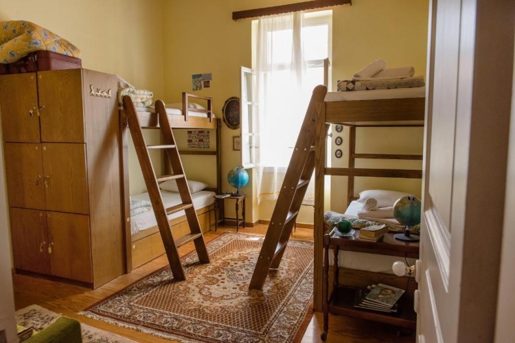 Bed in Dorm