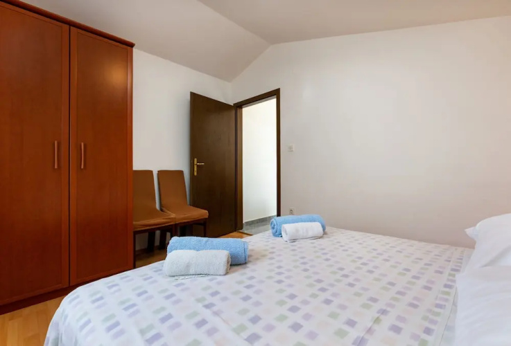 Apartment Josip 828
