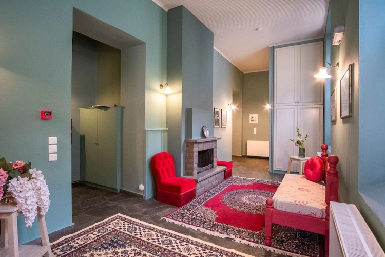 Old School Hotel