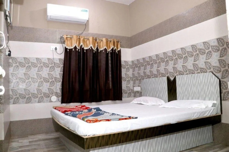 Star Guest House