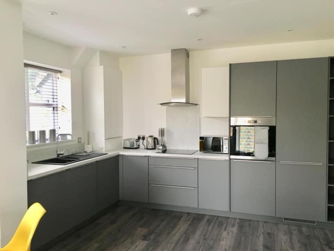 2 Bedrooms Apartment