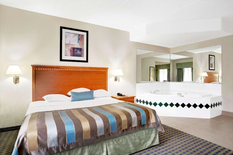 Deluxe Double Suite