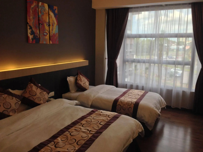 Lot 10 Boutique Hotel