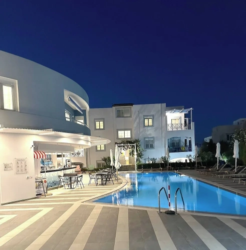 2 Bedrooms Apartment