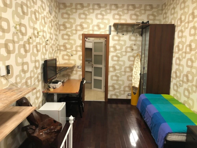 Friendhouse2