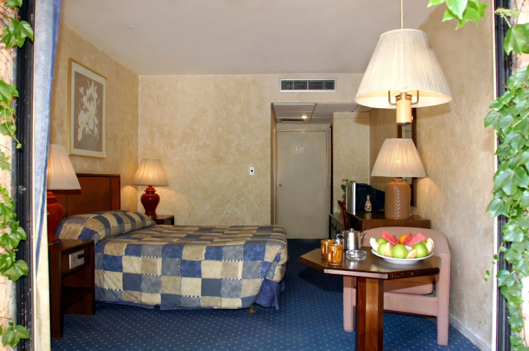 Petra Palace Hotel