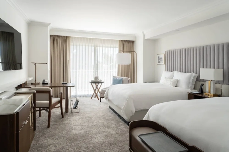 Room with Lakefront view and Pool view